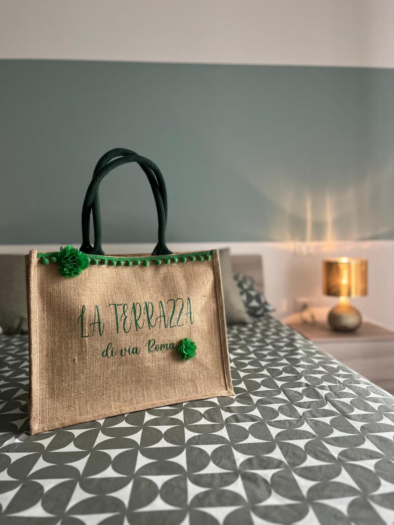 "La Terrazza Di Via Roma" Delta Del Po - Private Parking Lejlighed Porto Viro Eksteriør billede